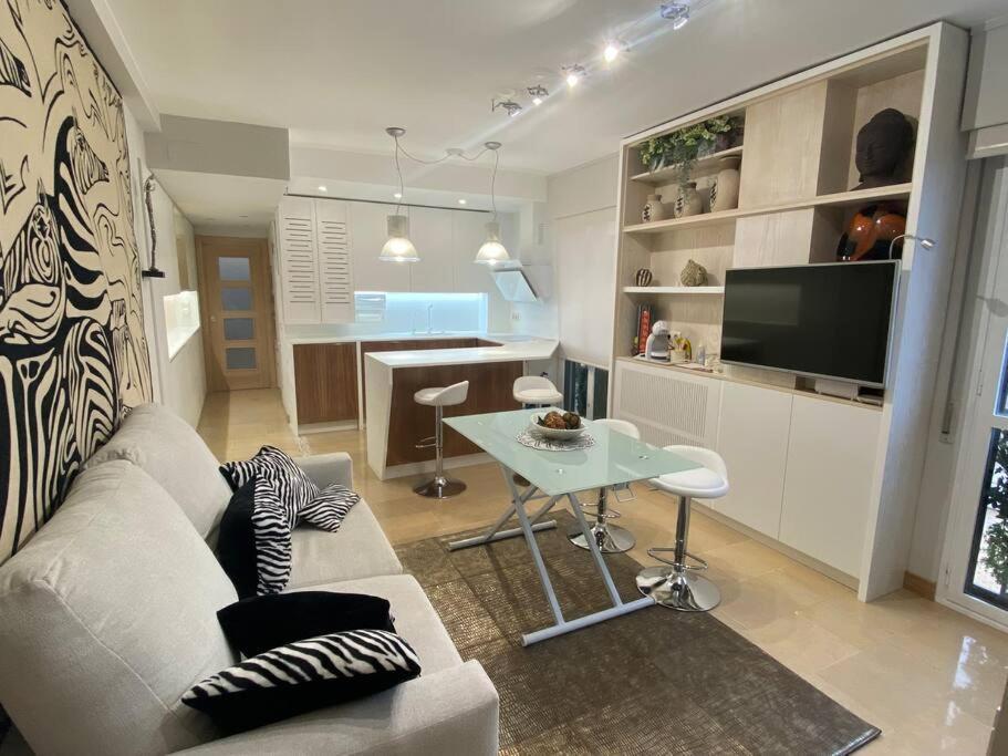 Acogedor Apartamento Con Acabados Primera Calidad ซาราโกซา ภายนอก รูปภาพ